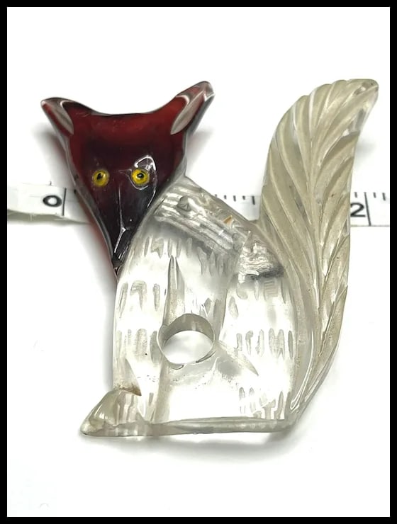 Vintage Lucite Carved Sly Fox Brooch/Pin - 7