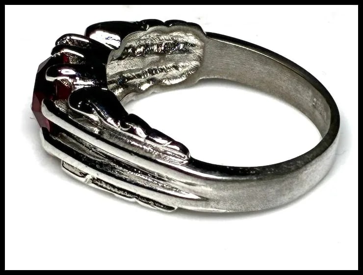 Vintage Sterling Silver Red Stone Ring - 4
