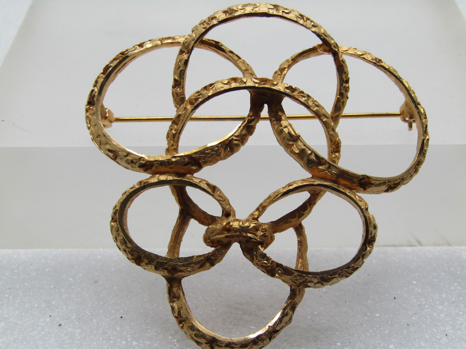 Vintage textured Interwinted Oval Brooch, 2.5" , 1980's-1990's (1 of 4)