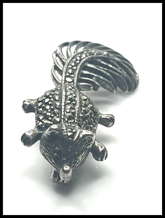 Vintage Sterling Silver and Marcasite Squirrel Brooch/ Pin - 3