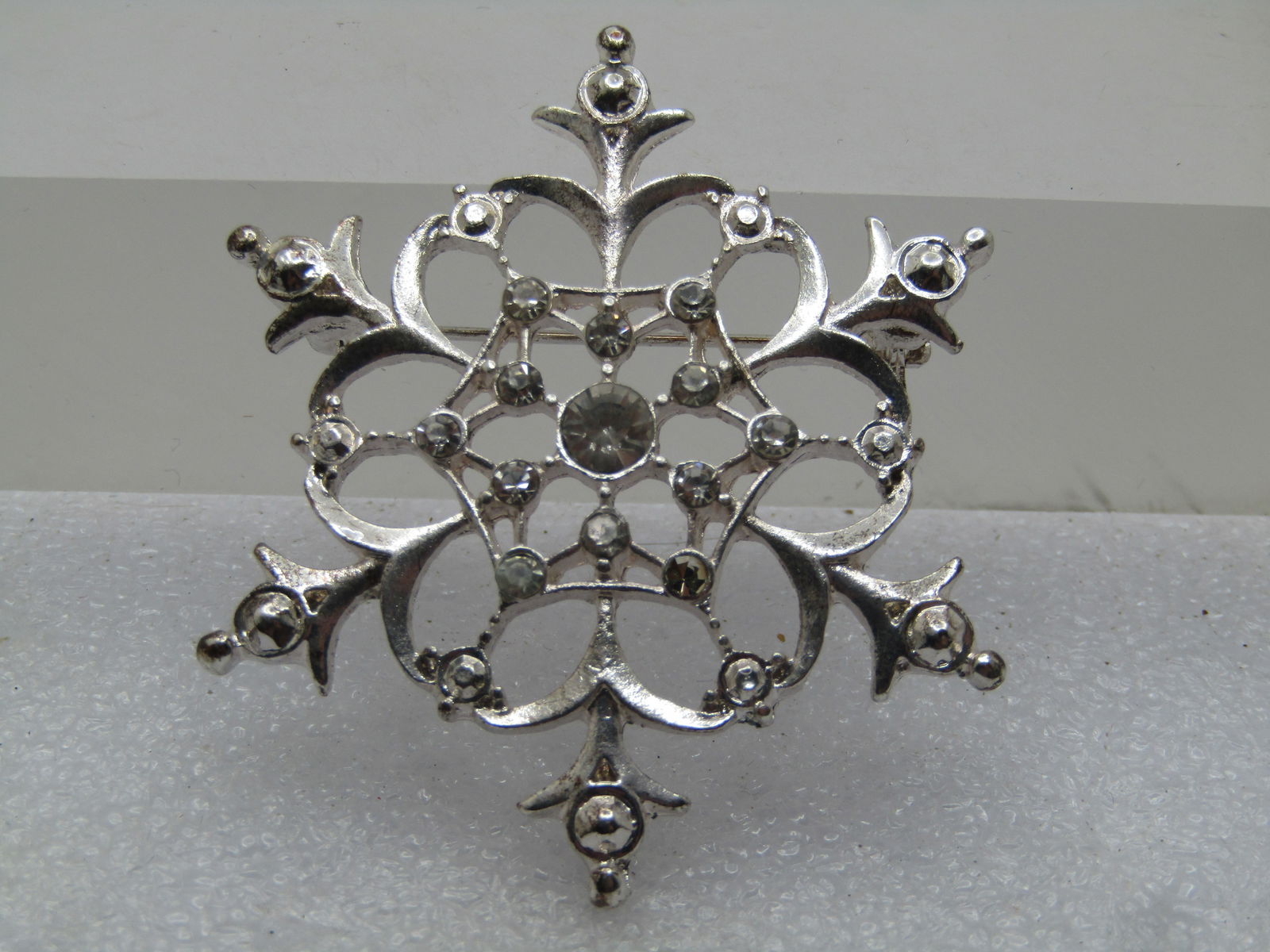 Pair of Vintage Brooches, Floral and Rhinestone Circle/Bow, 1960's (1 of 6)