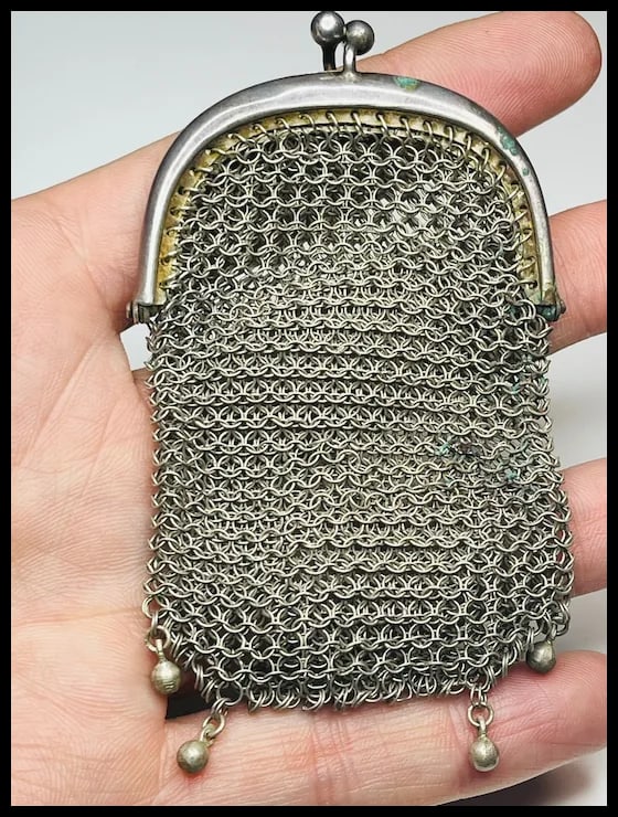 Vintage Sterling Silver Chainmail Two Compartment Coin Purse/ Pendant - 6