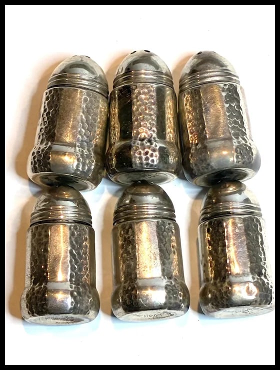 Vintage S.C.S. Co. Hammered Sterling Silver Mini Salt and Pepper Shakers in Original Presentation - 5