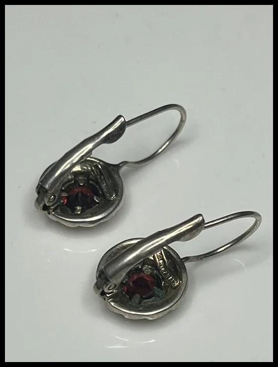 Vintage Sterling Silver and Garnet Drop Earrings - 3