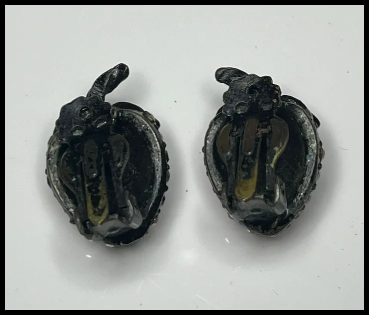 Vintage Weiss Strawberry Brooch and Clip Earring Set - 13