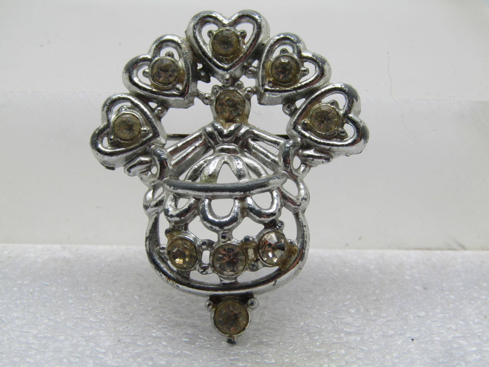 Vintage Heart Rhinestone Fountain Brooch, 1940's (1 of 6)