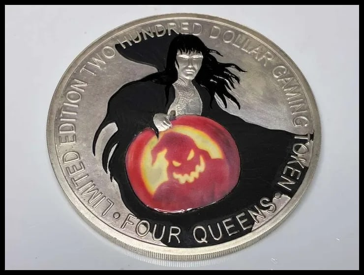 Estate Four Queens Halloween Limited Edition Two Hundred Dollar .999 Fine Silver Gaming Token - 3