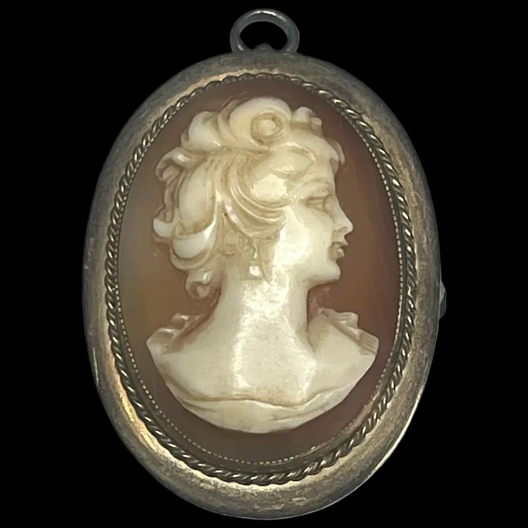 Vintage WRF Gold Fill Cameo Brooch/ Pendant (1 of 5)