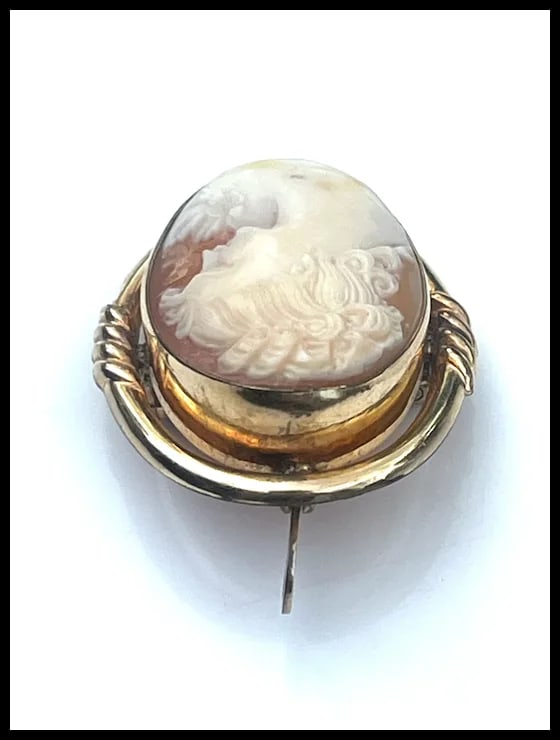 Vintage 12k Gold Fill Retractable Pendant Cameo Brooch - 4