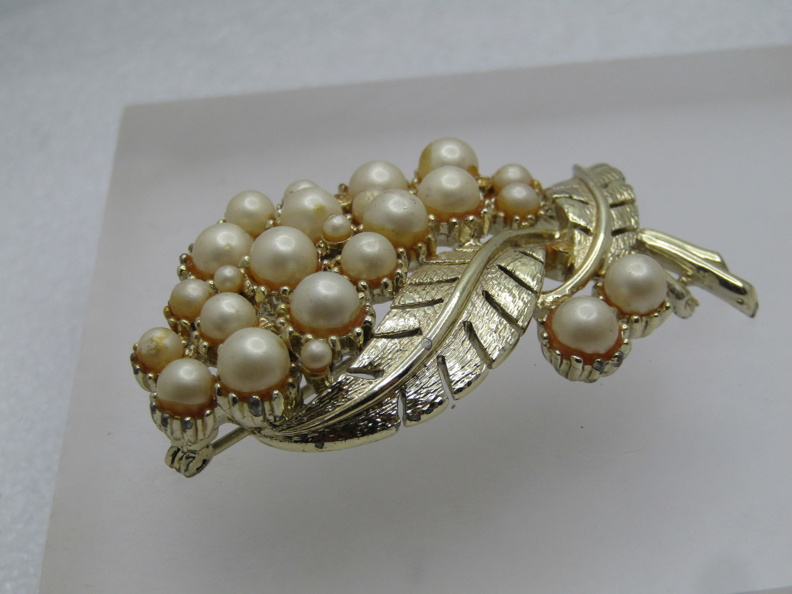 Vintage Faux Pearl Leaf Brooch, Signed Coro, 1950's-1960's - 5