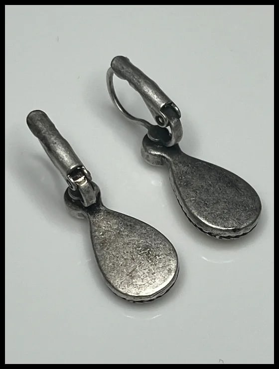 Estate Tear Drop Hammered Crystal Earrings - 5