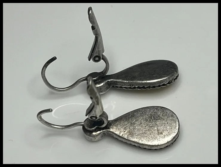 Estate Tear Drop Hammered Crystal Earrings - 8