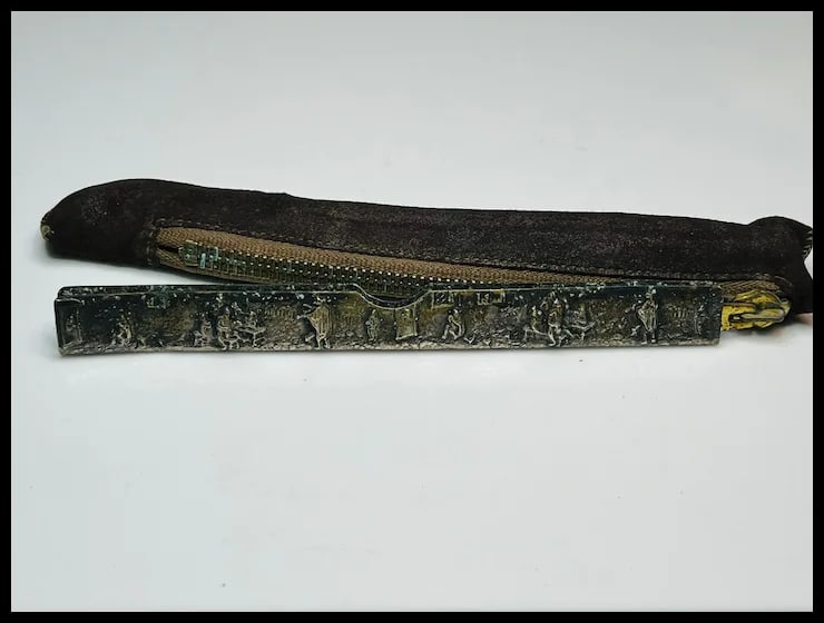 Vintage Silver Plate Scenic Comb Holder with Cover -No Comb - 4