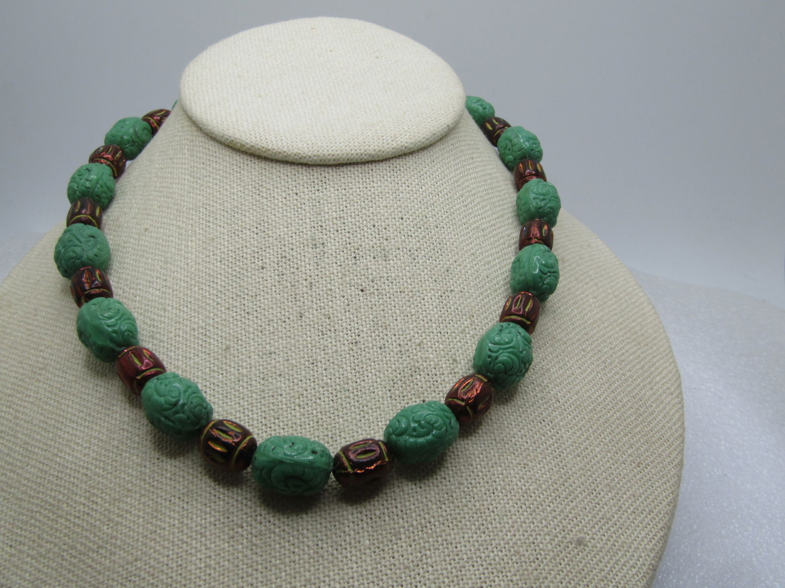 Vintage Green Czech Pressed Glass Beaded Necklace, 16", 1930's (1 of 6)
