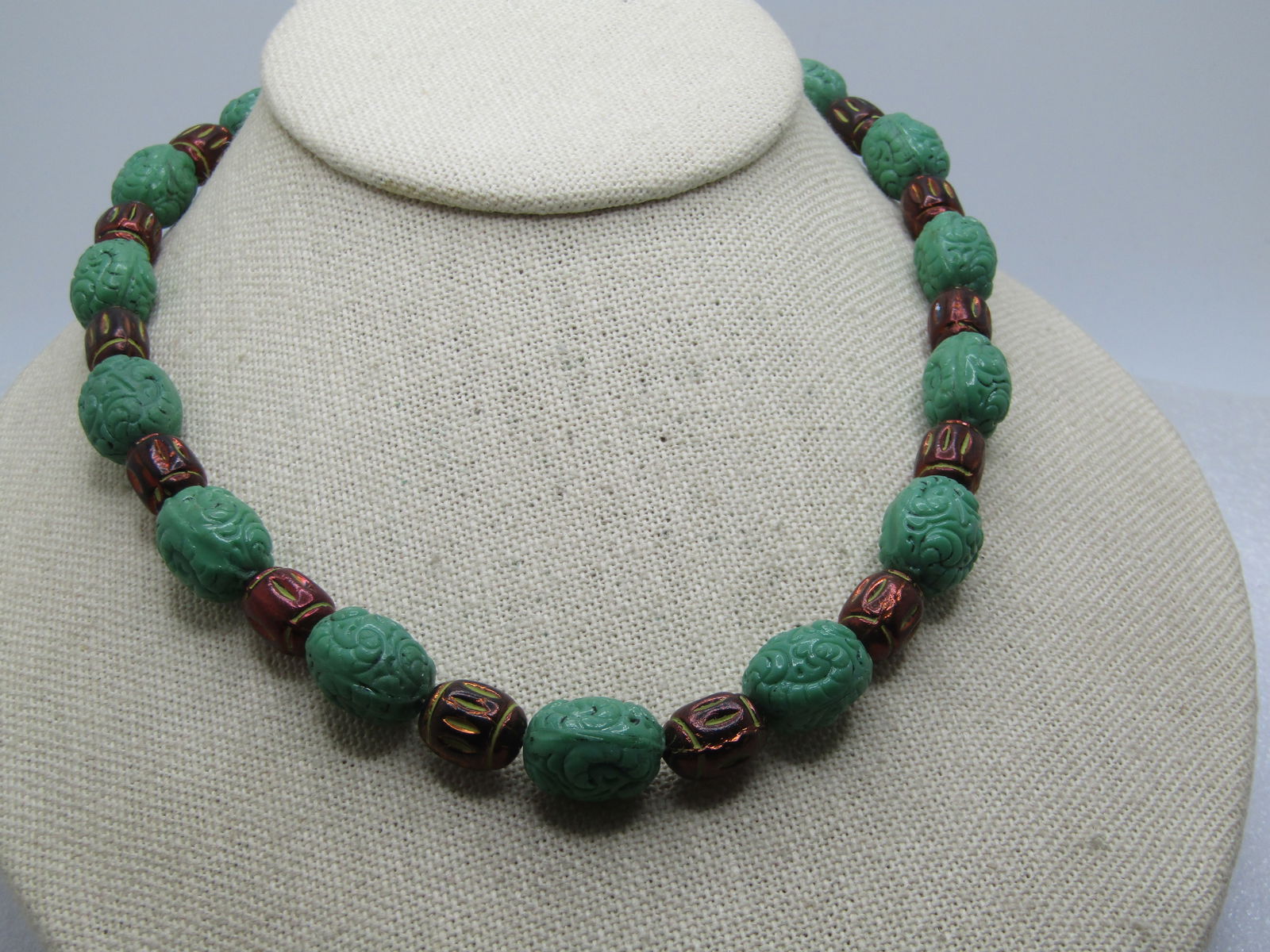 Vintage Green Czech Pressed Glass Beaded Necklace, 16", 1930's - 3