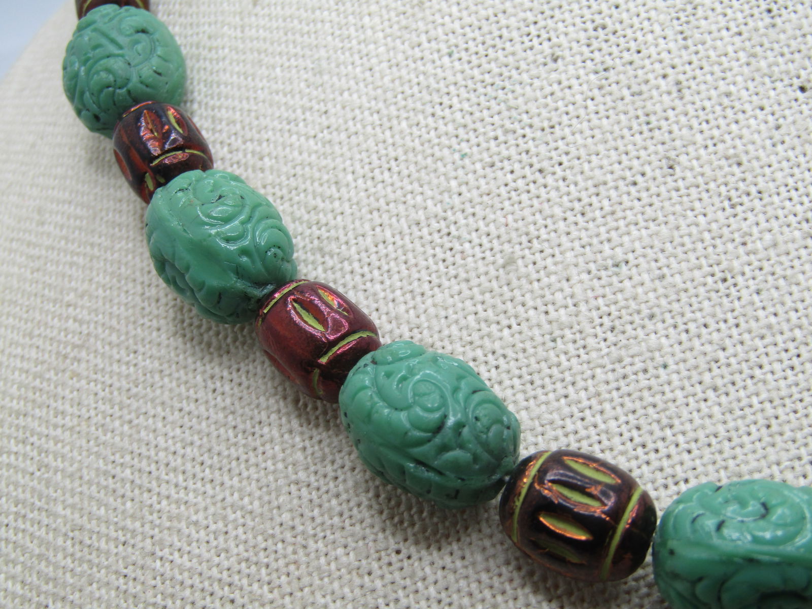 Vintage Green Czech Pressed Glass Beaded Necklace, 16", 1930's - 4