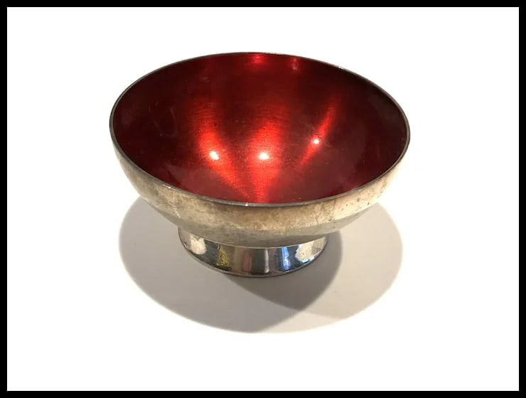 Mid Century Modernist Small Silver Red Enamel Meka Denmark Bowl - 2