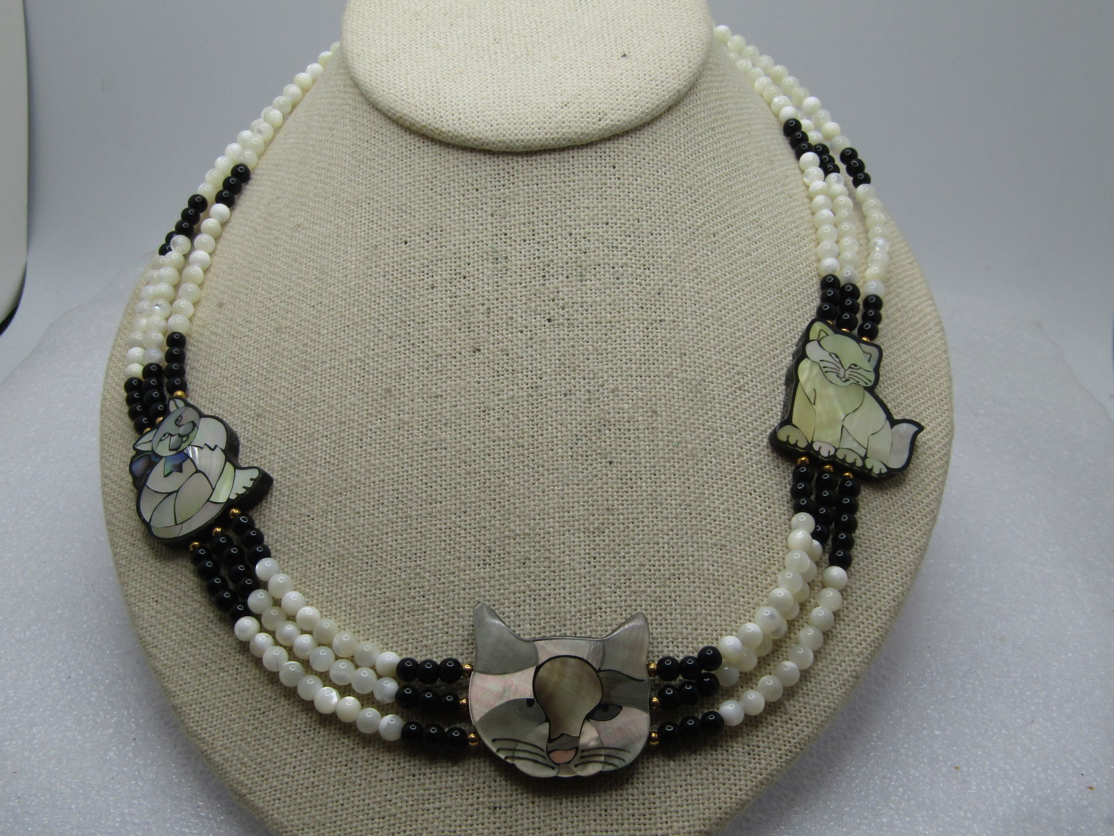Vintage Inlaid Cat/Kitten Necklace, Triple Strand 19.5", With Box, 1970's-1990's - 4