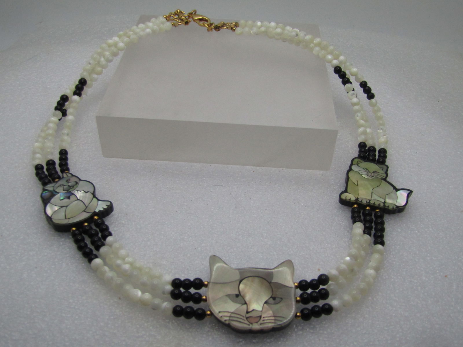 Vintage Inlaid Cat/Kitten Necklace, Triple Strand 19.5", With Box, 1970's-1990's - 7