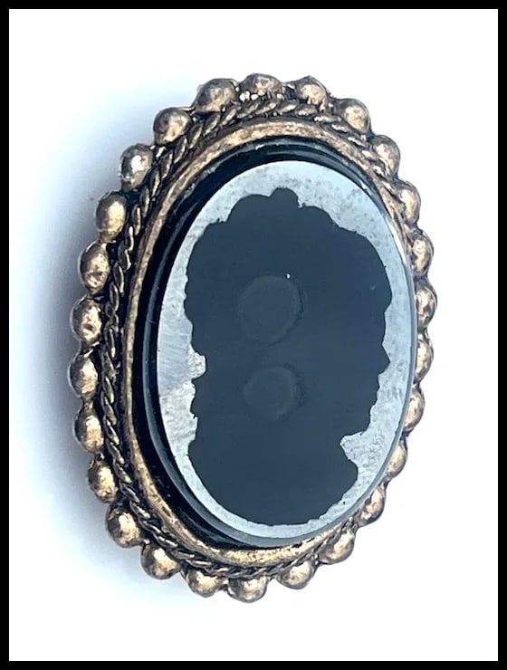 Vintage Glass Black Gameo - 3