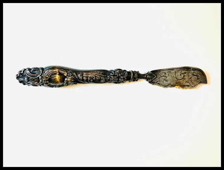 Antique Sterling Silver Ornate Repousse Butter Knife/ Spreader - 2
