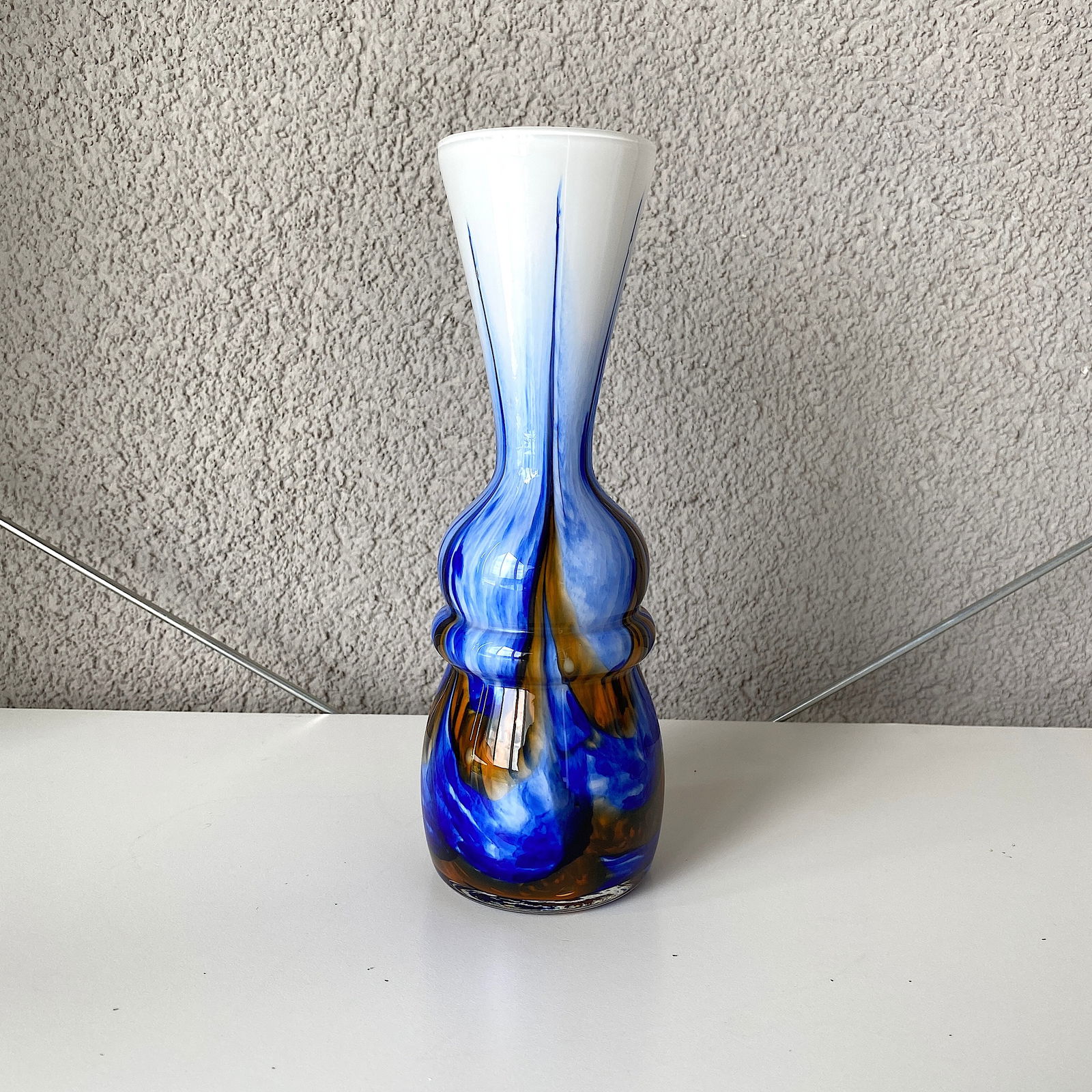 Handmade blown glass vase - 2