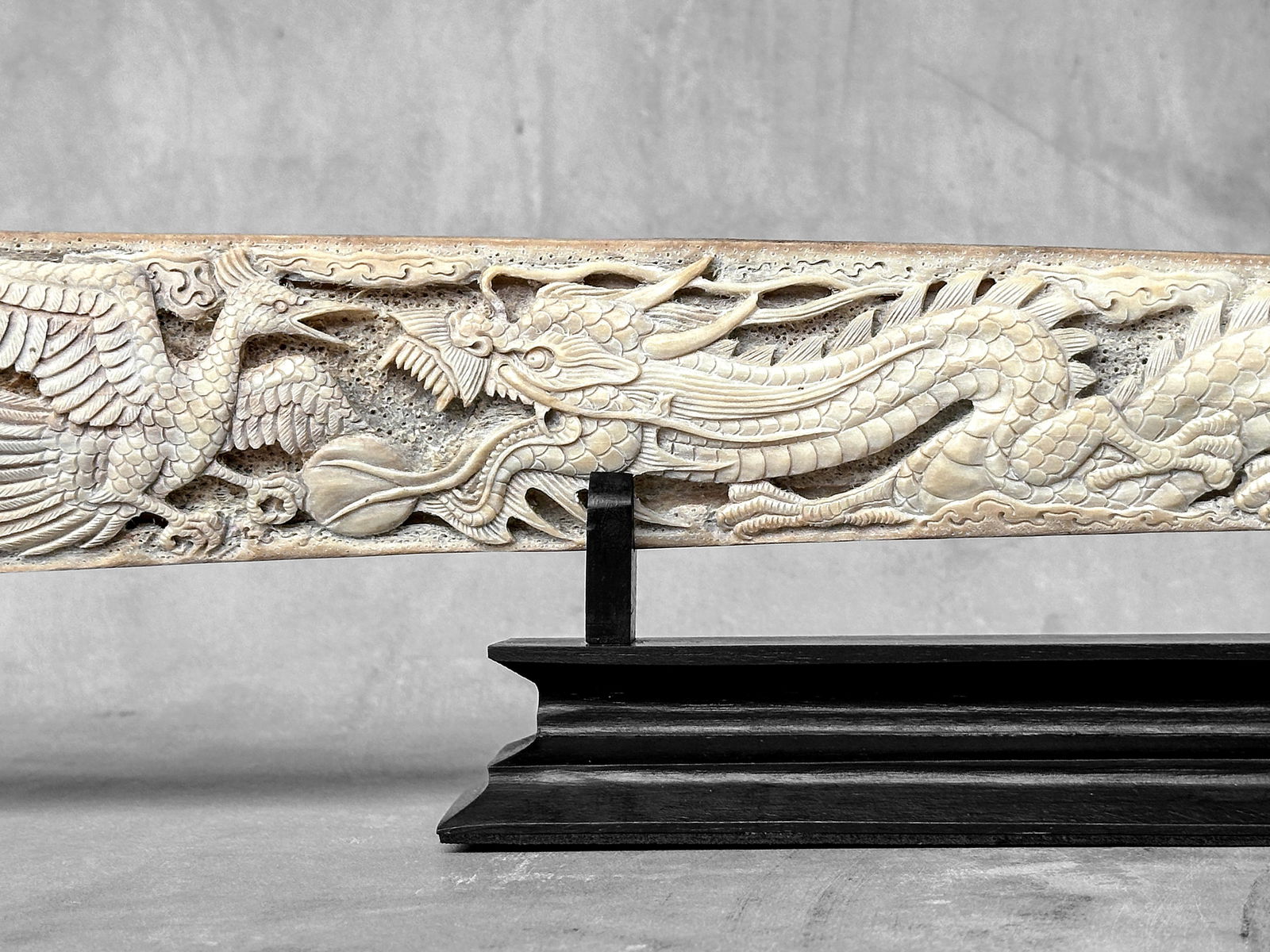 Impressive engraved swordfish rostrum - Dragon Phoenix motif - 6