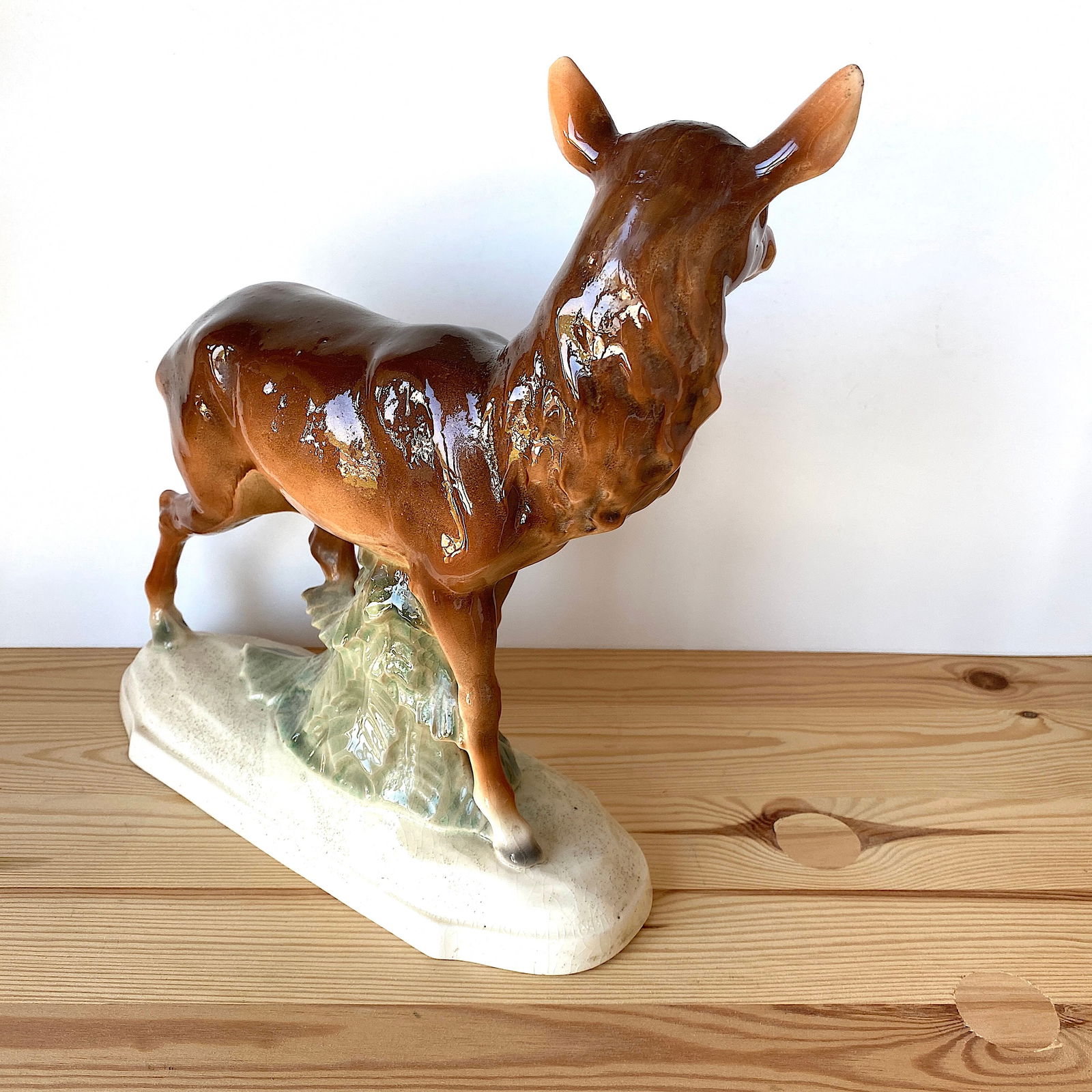 Signed Porcelain deer - 3