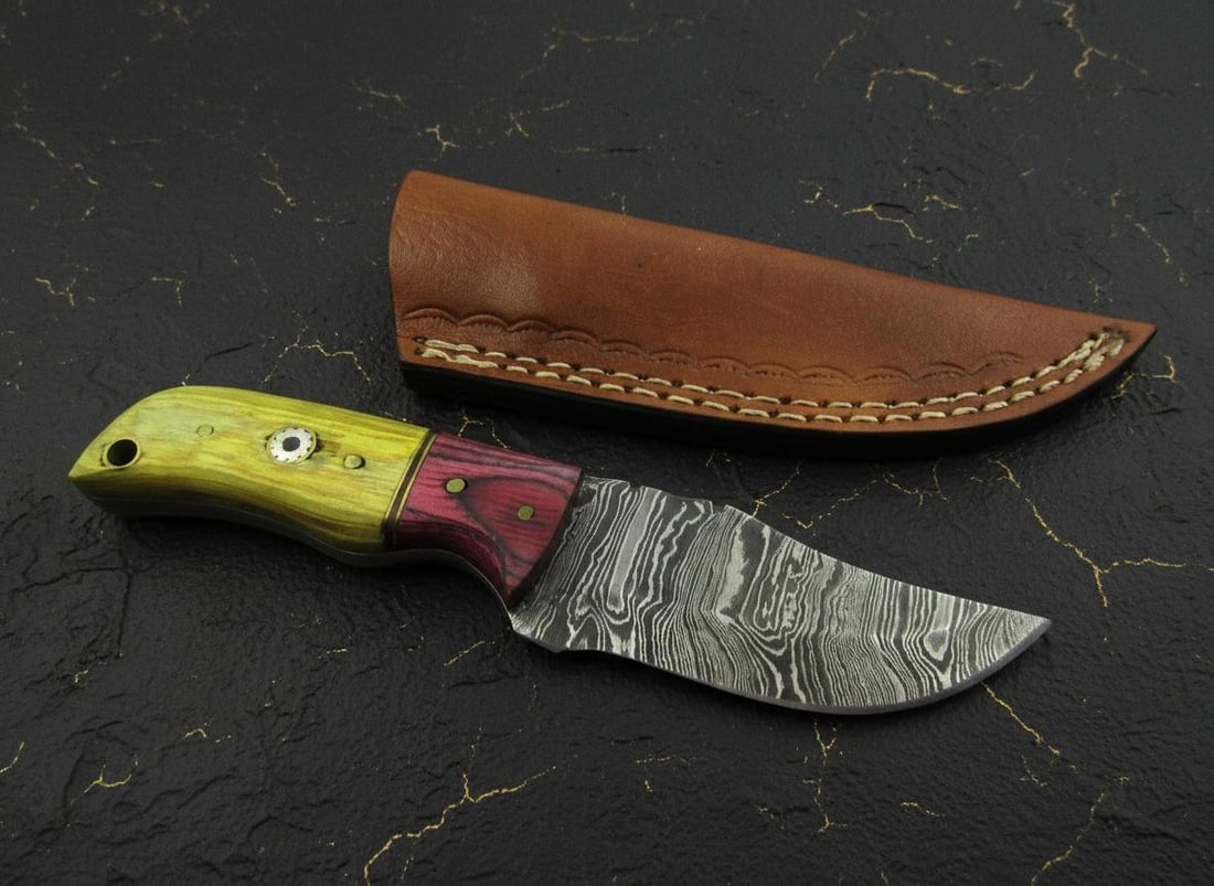 Firestorm Pattern Damascus Steel Hunting Knife Handmade Full Tang Fixed Blade with Sheath: Title:Firestorm Pattern Damascus Steel Hunting Knife Handmade Full Tang Fixed Blade with Sheath Description:This custom handmade knife features a full tang fixed blade crafted from durable Damascus st