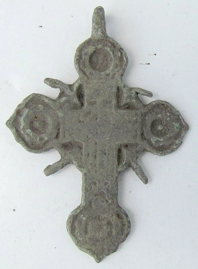 RUSSIAN 18th CENTURY RARE SHAPE ANTIQUE BRASS NECK CROSS icon: RUSSIAN 18th CENTURY RARE SHAPE ANTIQUE BRASS NECK CROSS Size 1 1/2 by 2" PLEASE SCROLL DOWN FOR MORE PHOTOS . Reserve: $77.00 Shipping:Domestic: Flat-rate of $25.00 to anywhere