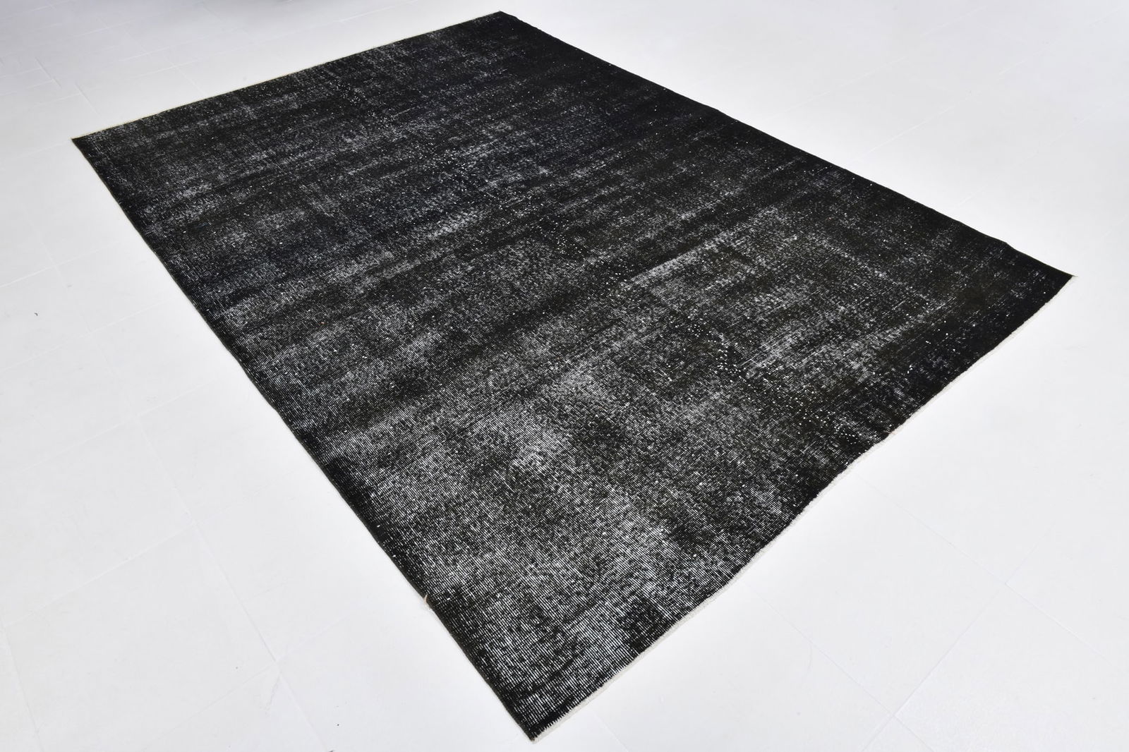 6'7'' x 9'3'' Handmade Vintage Wool Rug - 21167 - 3