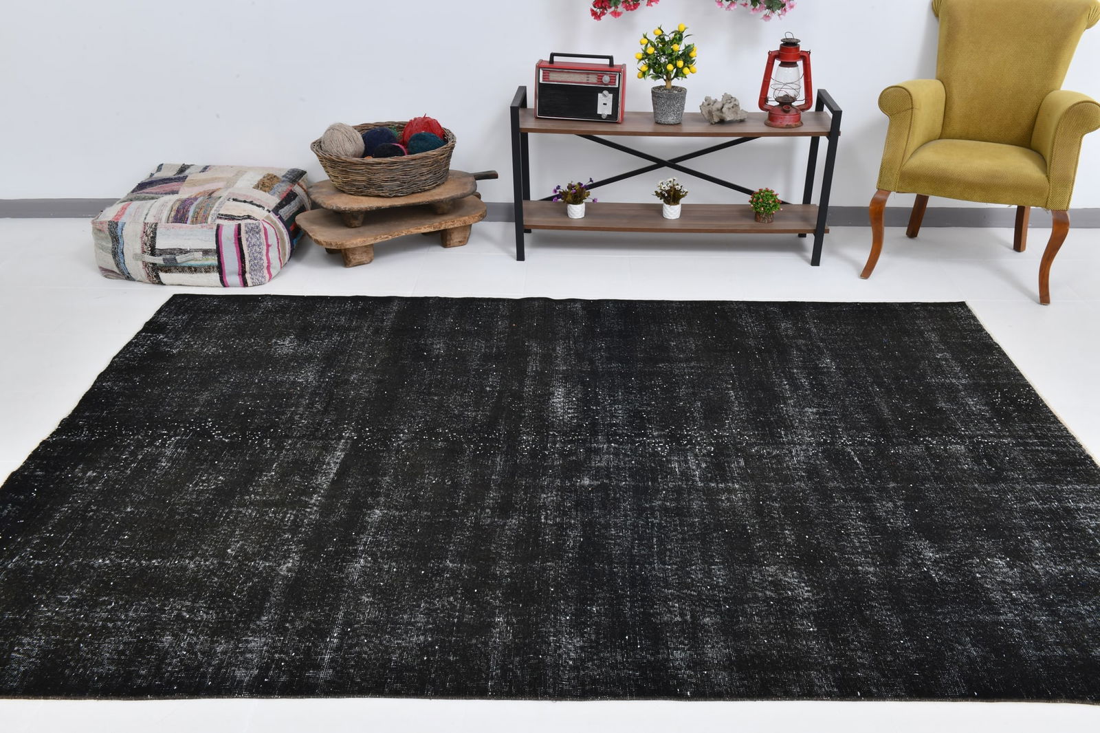 6'7'' x 9'3'' Handmade Vintage Wool Rug - 21167 - 6