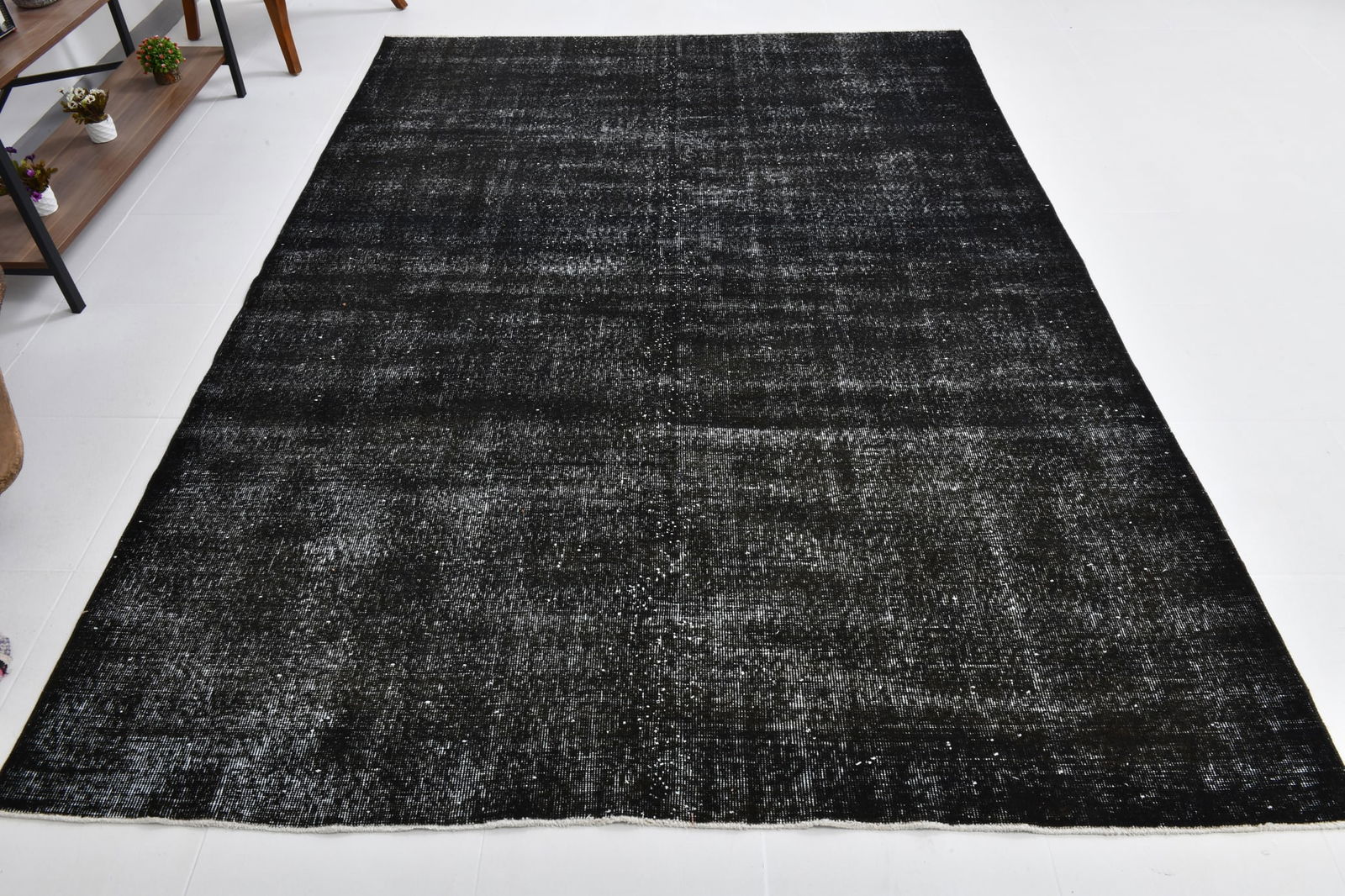6'7'' x 9'3'' Handmade Vintage Wool Rug - 21167 - 8