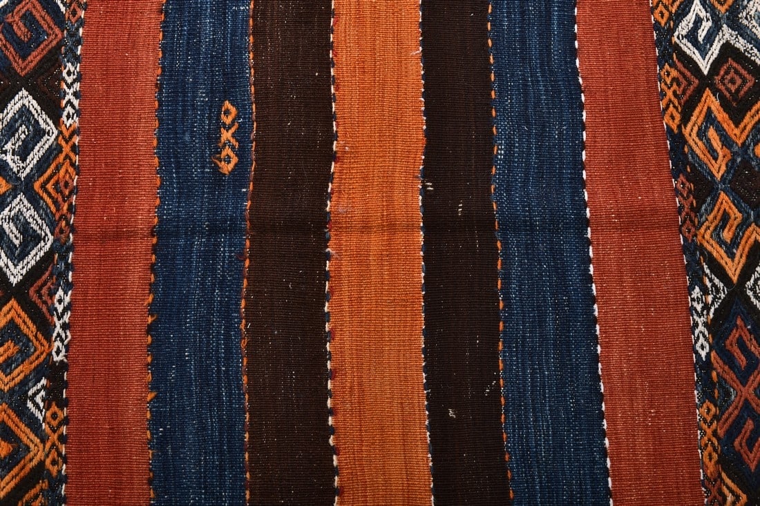 3'4'' x 3'8'' Turkish Vintage Kilim Rug - 241780 - 5