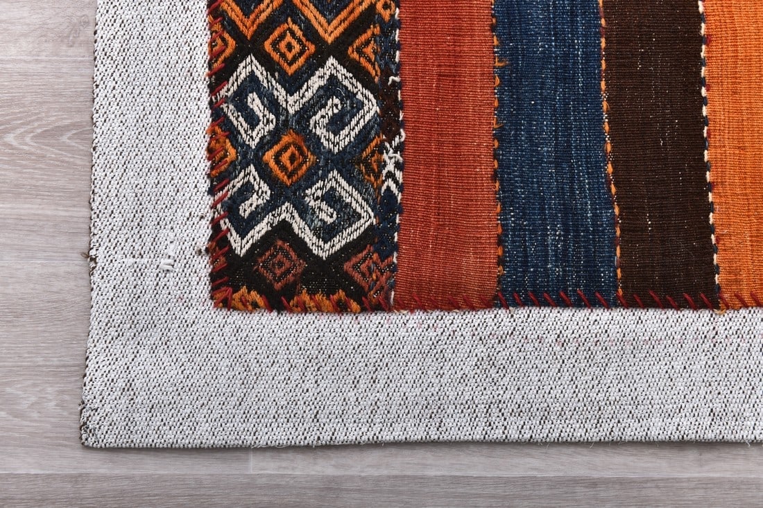 3'4'' x 3'8'' Turkish Vintage Kilim Rug - 241780 - 8