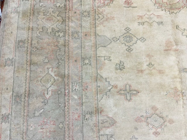 Antique Turkish Ushak rug-2475 - 10