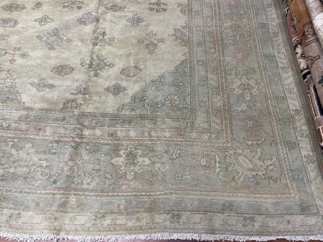 Antique Turkish Ushak rug-2475 - 5