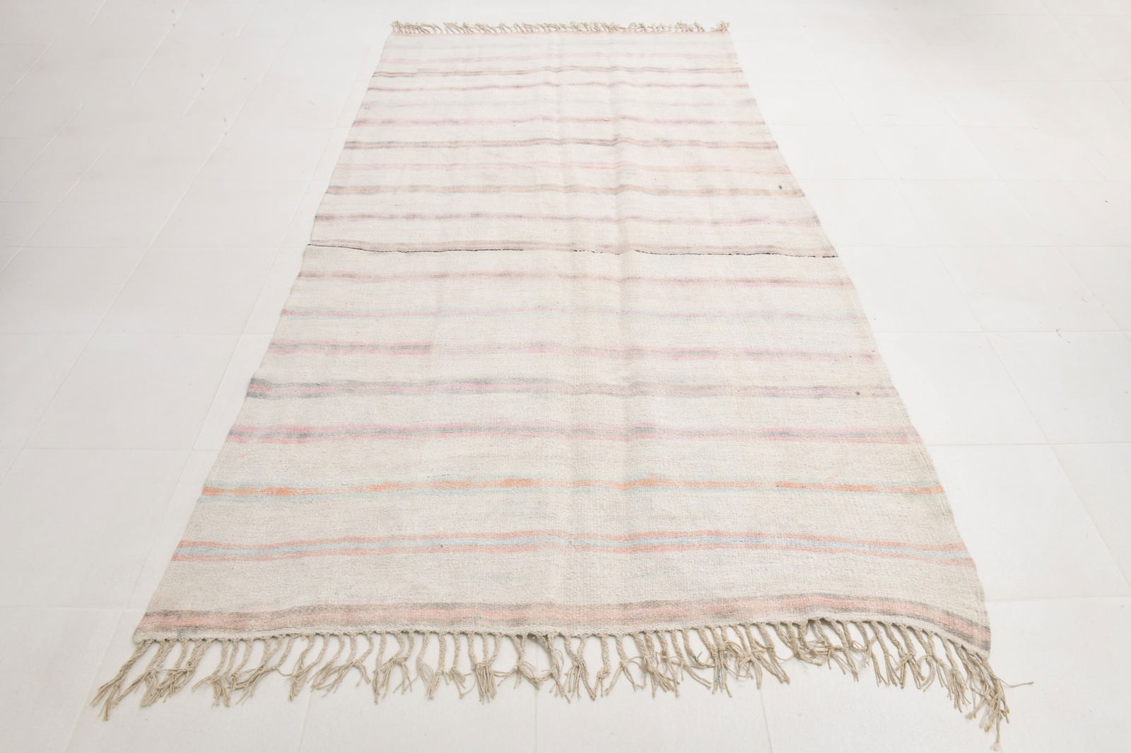 5'3'' x 9'8'' Turkish Vintage Hemp Rug - 53373 - 2