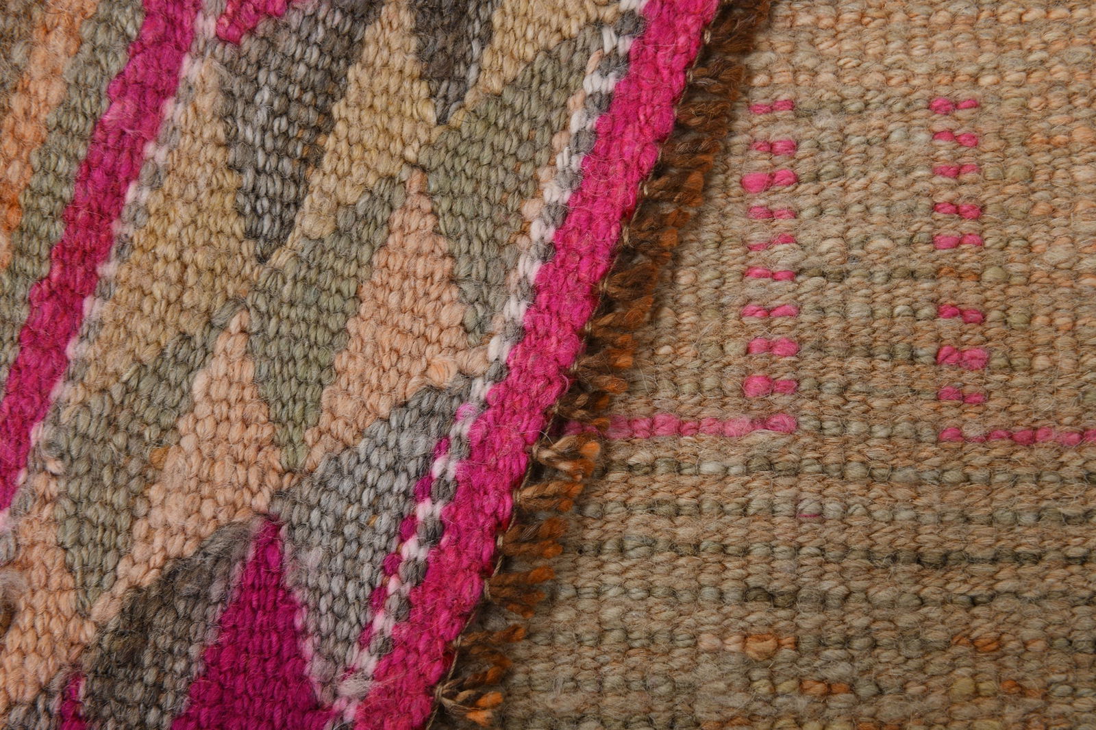 2'10'' x 10'4'' Handmade Vintage Wool Rug - 18107 - 17