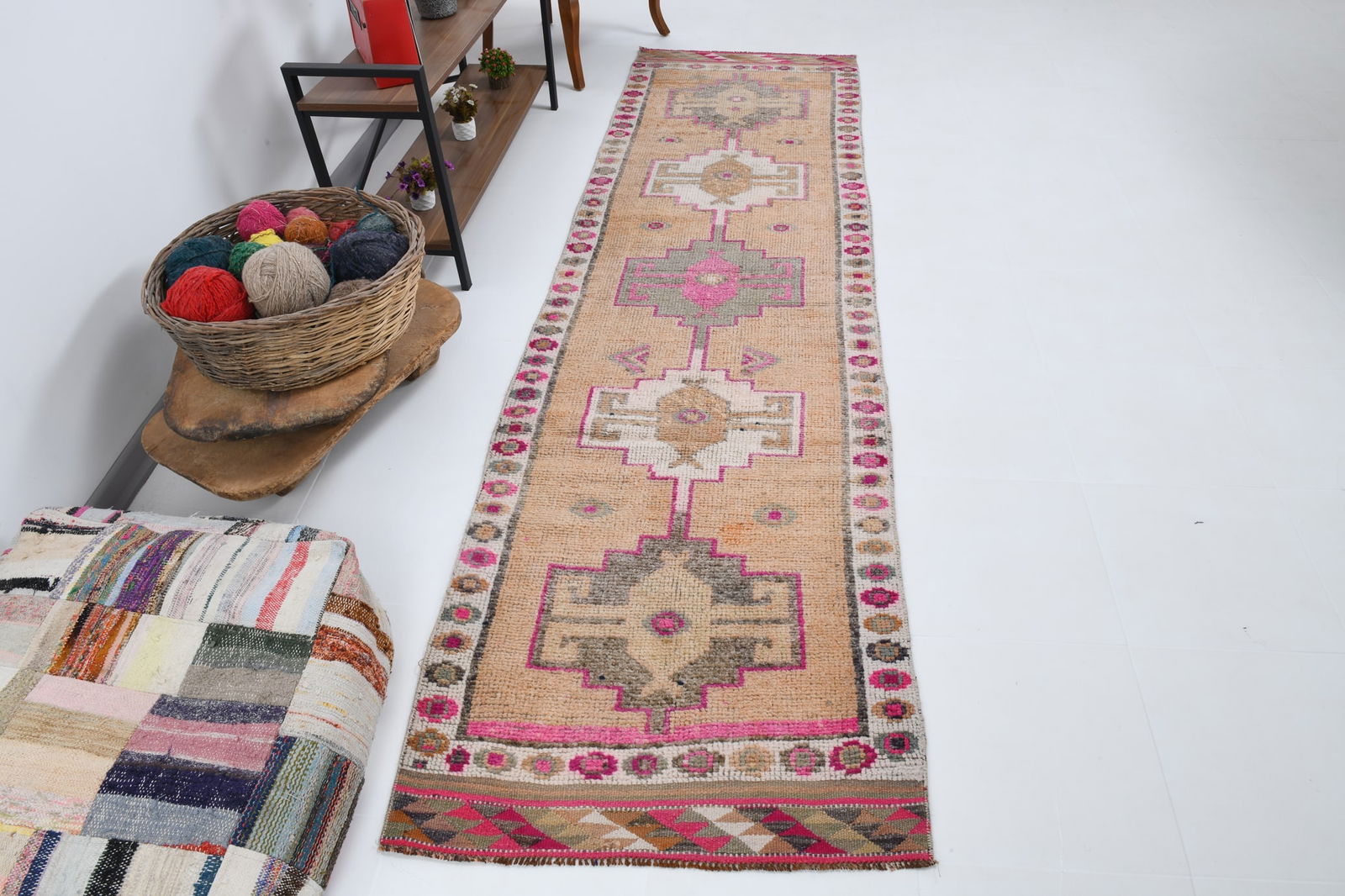 2'10'' x 10'4'' Handmade Vintage Wool Rug - 18107 - 3