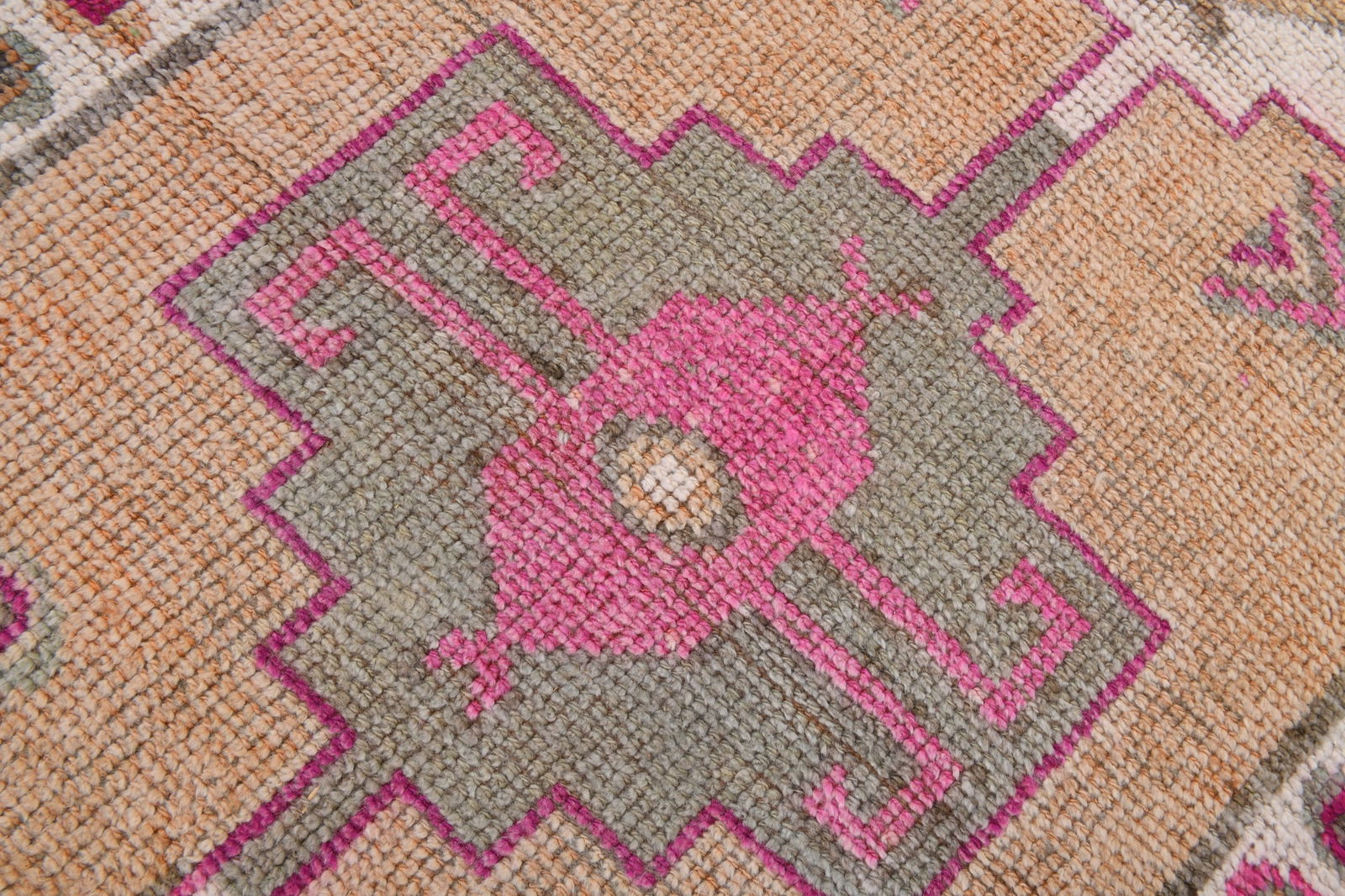 2'10'' x 10'4'' Handmade Vintage Wool Rug - 18107 - 8