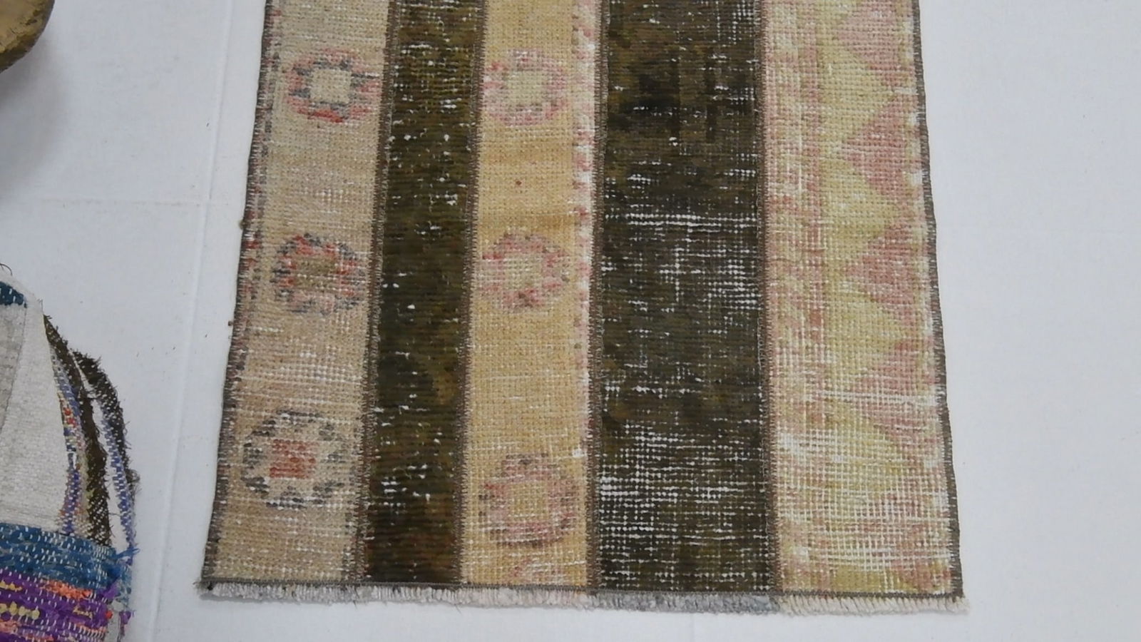 1'10'' x 8'8'' Handmade Vintage Wool Rug - 21417 - 9