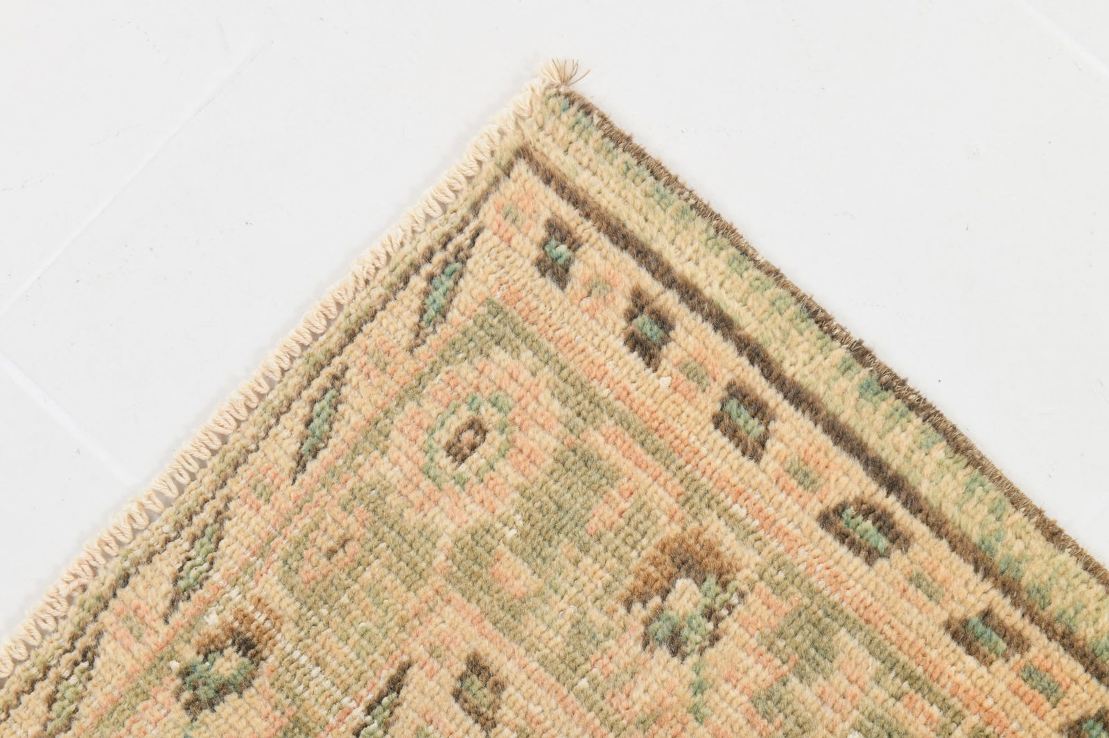 6'4'' x 8'6'' Handmade Vintage Wool Rug - 6488 - 13