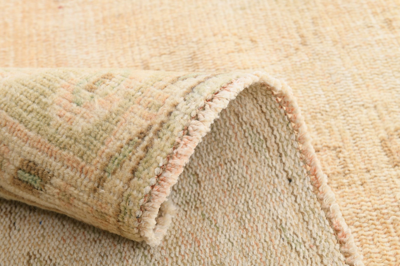 6'4'' x 8'6'' Handmade Vintage Wool Rug - 6488 - 18