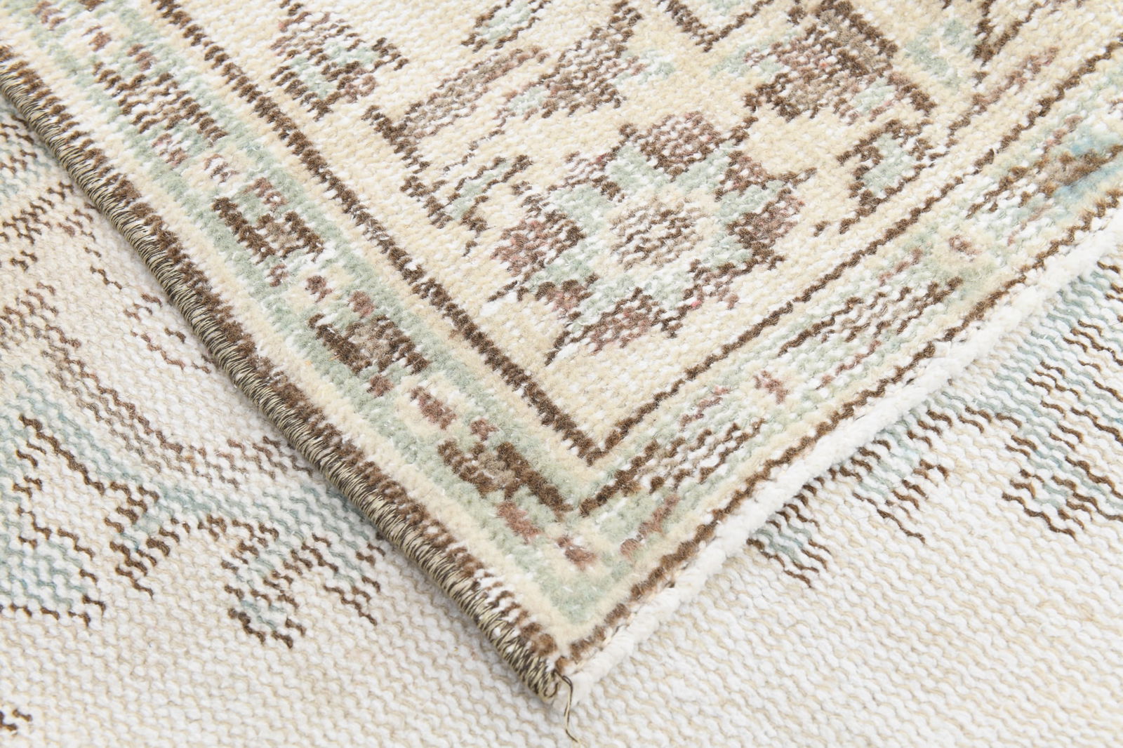 5'0'' x 8'11'' Handmade Vintage Wool Rug - 3570 - 18