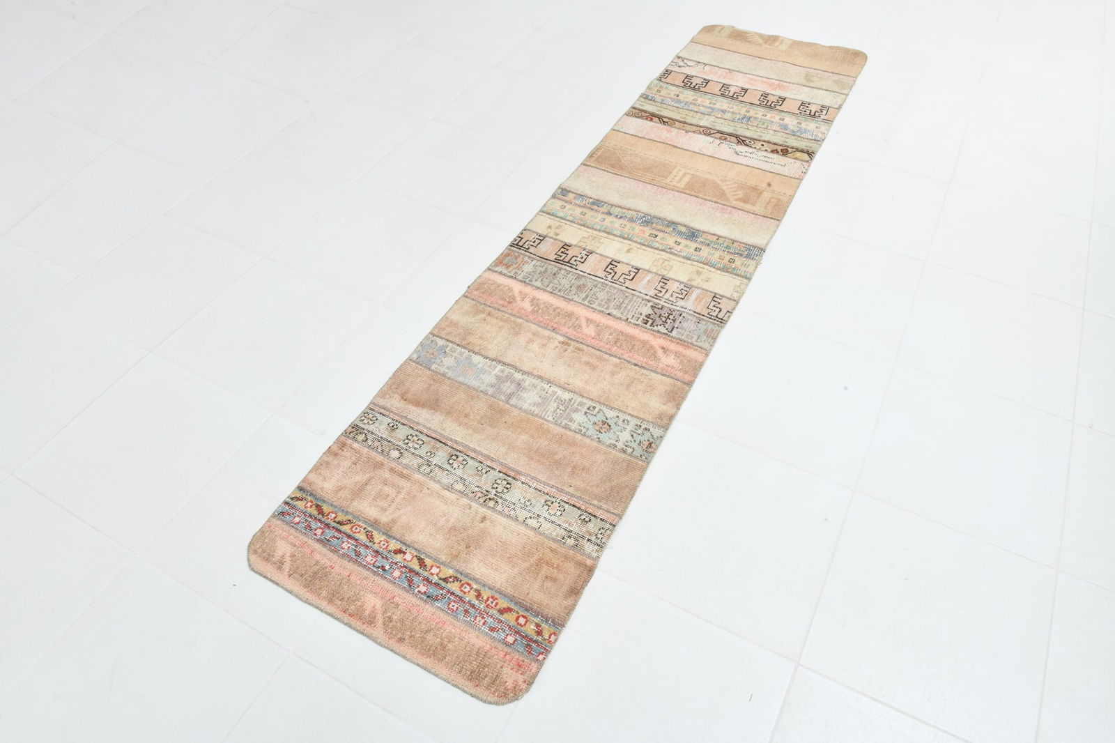 2'1'' x 8'7'' Turkish Vintage Runner Rug - 22551 - 3