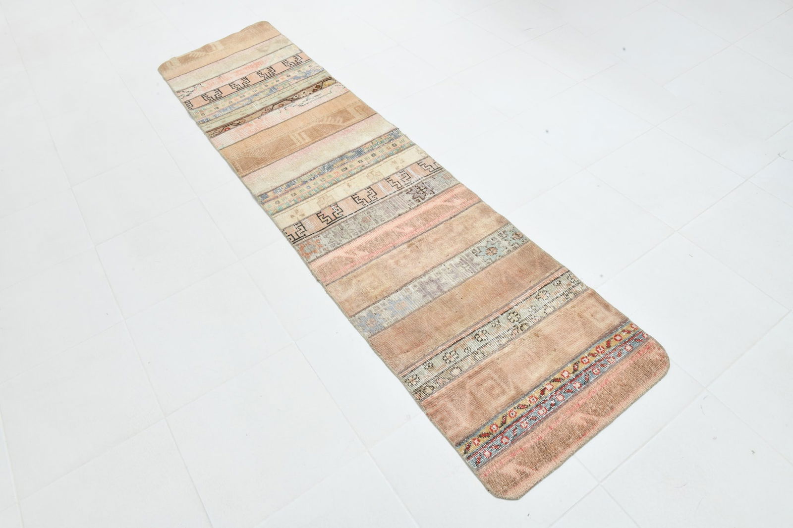2'1'' x 8'7'' Turkish Vintage Runner Rug - 22551 - 4