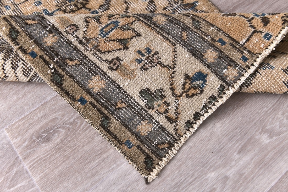 1'10'' x 4'10'' Turkish Vintage Runner Rug - 240628 - 12