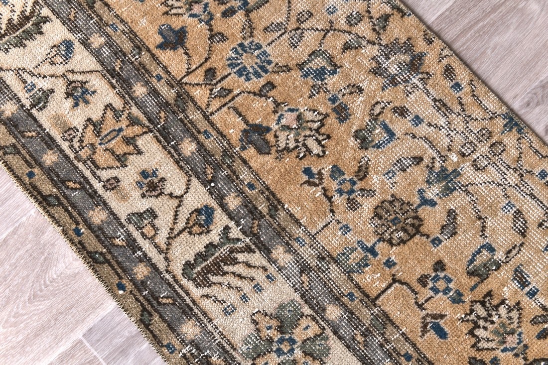 1'10'' x 4'10'' Turkish Vintage Runner Rug - 240628 - 4