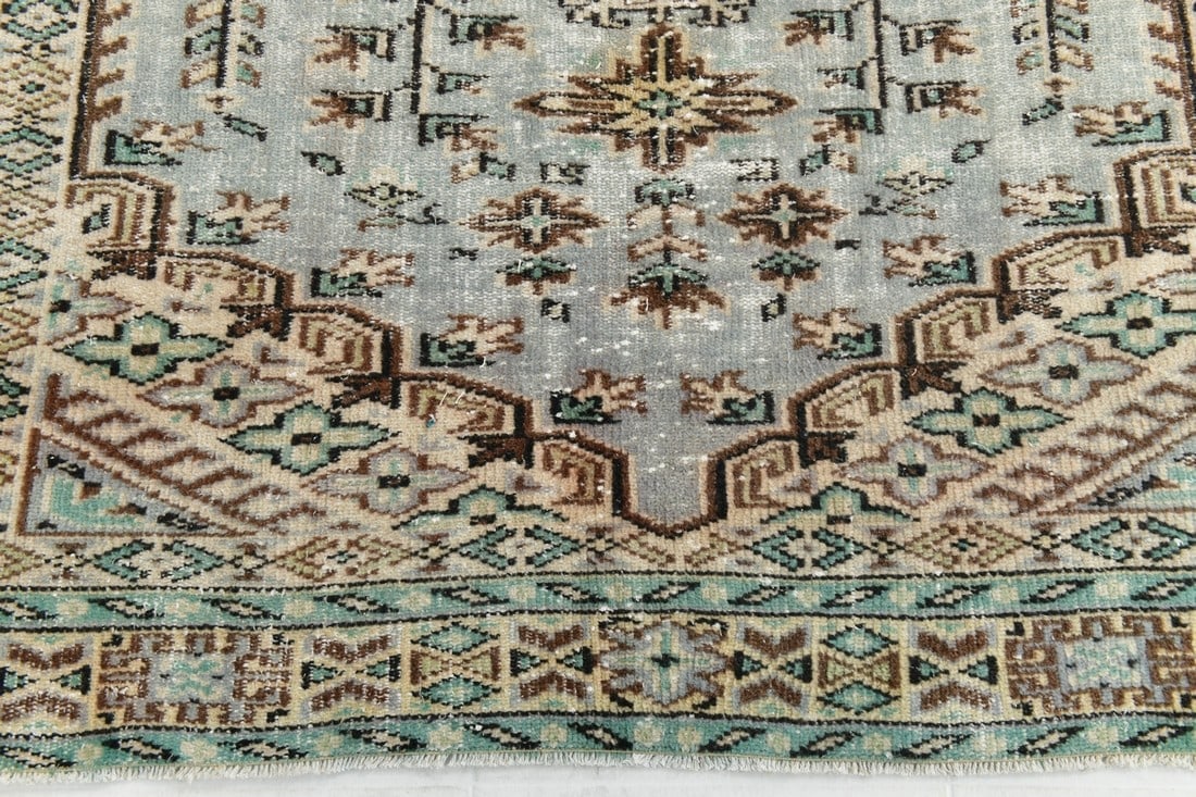 5'3'' x 8'6'' Decorative Vintage Rug - 24779 - 16